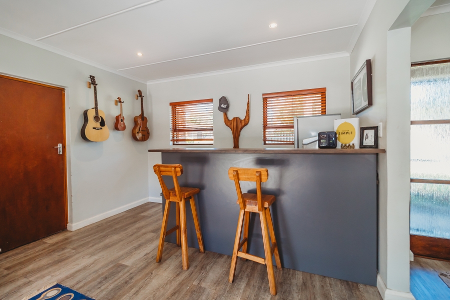 4 Bedroom Property for Sale in Loerie Park Western Cape